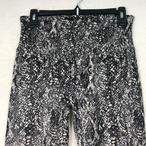 Spanx‎ Leggings Womens Large Gray Faux Leather Snake Shine Compression 20324R - Picture 5 of 16